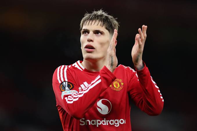 Garnacho Agrees to Leave manchester united this summer